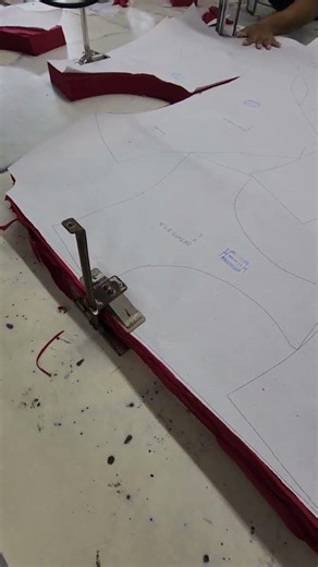 Straight Knife Fabric Cutting Machine | best fabric cutting machine | cutting king tailor #shorts