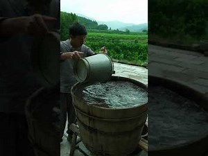 Let’s review the ancient method of making saltpeter in traditional Chinese medicine.