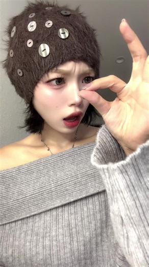 新年初投稿🍼今年もよろしくお願いします☺️ ちなみにこのお気に入りのビーニーは@DTYYPE のだよ💭 #看護師の休日 #看護師の日常