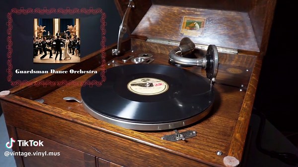 "Spinning a 100-year-old record 🎶 Shellac magic!" Rare 78 RPM shellac...