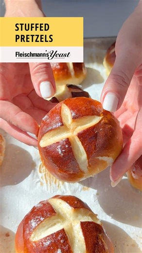 Soft, chewy, and loaded with cheese: it’s your new favorite way to pretzel. Recipe: @natashas_baking Recipe link here: https://www.fleischmannsyeast.com/recipe/stuffed-pretzel-rolls/ #ValentinesDay #Pizza #homemade #PizzaLover #PizzaIsLife #PizzaTime #FleischmannsYeast #FromScratch #baking #BakingWithYeast #BakingLove #LoveBaking #InstaBake #InstaBread #bread #food #FoodLove #BakersGonnaBake #BakersOfInstagram #TimeToBake #BakingDay | Fleischmann's Yeast