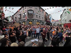 ukulele flashmob Galway cross street 17th June 2023