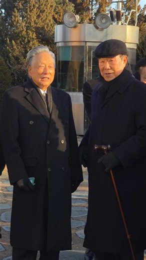 "대통령님, 저희 왔습니다" DJ 영원한 동지들의 새해 참배 #김대중 #권노갑 #김옥두 #동교동계 #현충원 #새해첫날 #의리 #민주주의 #역사의현장 #2026년 #Shorts