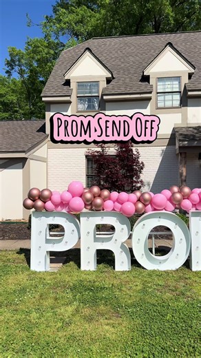 Balloon Bliss LLC’s first prom send of!! 🎈🩷 I’m so excited with the outcome. The wind was definitely working hard, but I worked harder 😂 (jk). #promsendoff #prom #fyp #balloons #balloonblissllc