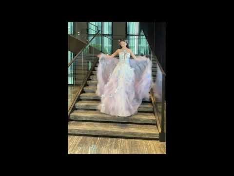Model in Princess Dress FALLS during Chengdu Wedding Styling Studio Spring/Summer 2026 Fashion Show!