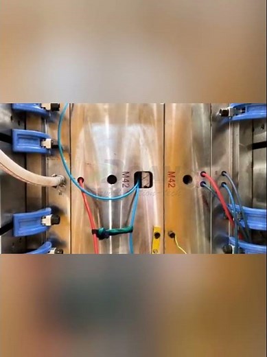 Revolutionizing 20L Bucket Production! Fully Auto IML Injection Molding Machine 💥