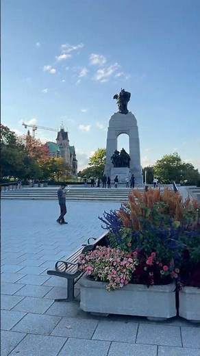 Heart of Canada capital ❤️ | Beautiful Ottawa Downtown 🇨🇦