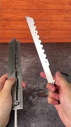 Final Fantasy Cloud Strife Buster Sword Replica