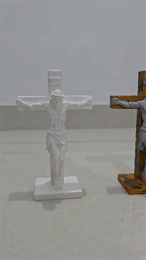 3D Printed Crucifix 🙏✨Clean and detailed Jesus print #3dprinting #jesus #crucifix #bambulab #shorts