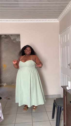 Embracing Plus Size Cutness: Confidence and Style