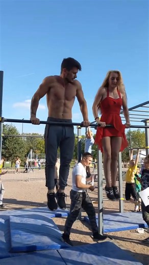 Strong women 😎😅#workout #sport #sportgirl #motivation #calisthenicworkout #strong #beautiful | Cleopatre Thomas