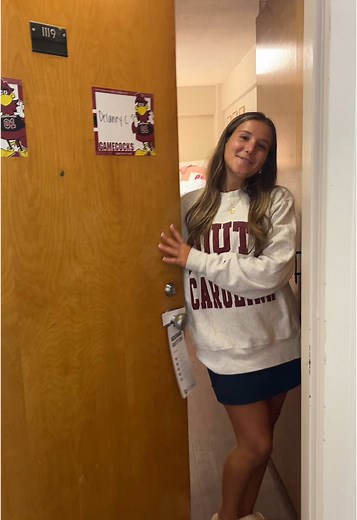 Exploring My Dorm: A Tour of UofSC