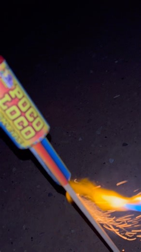 POCO LOCO 🚀 GOING 🆙 #shorts #fireworks #rocket #pyro