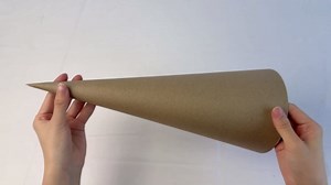 6 Pcs Paper Mache Cones Open Bottom 13.8 x 5 in, Extra Thick Cardboard Cones for Crafts Paper Cones for Christmas Valentine Gnomes Christmas Tree DIY Projects and Decorations
