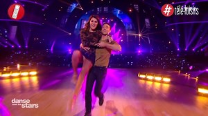 Oups ! Karine Ferri dévoile sa culotte à deux reprises sur le plateau de Danse avec les stars !