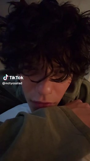 🥗👑 (@notyosalad)’s video of i ordered a salad