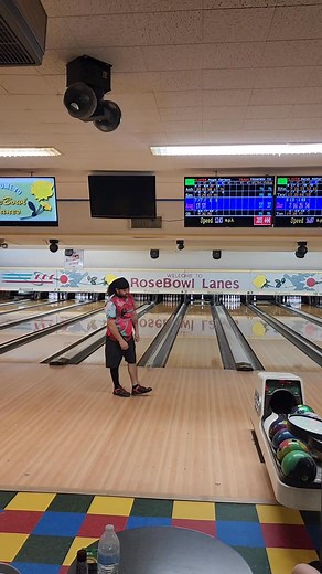 I always say you gotta brush your shoulders off, and move on to the next frame. 🤷‍♂️ #bowling #HammerBowling #NothingHitsLikeAHammer #lefty | Augie Carlson