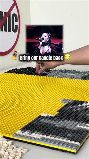 I miss Ariana a little 😭😭 #ringstring #arianagrande