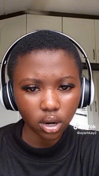 Lip Size Comparison on FaceZoom