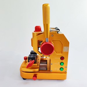 [Hot Item] Light Weight Convenient to Carry Csh002 Mini Key Making Duplicating Machine