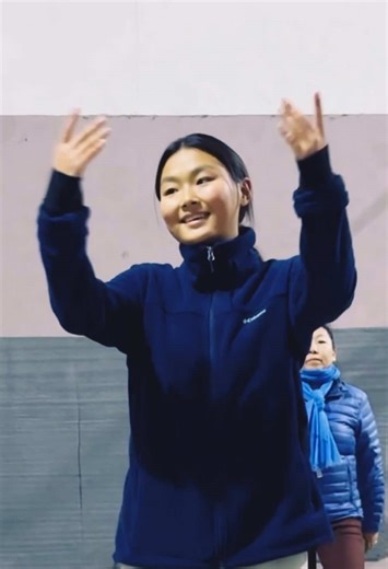 བལ་ཡུལ་ཀཋ་མན་གྲུ་བྲོ་ར་ཁྲ་མོ། Kathmandu Dora tramo