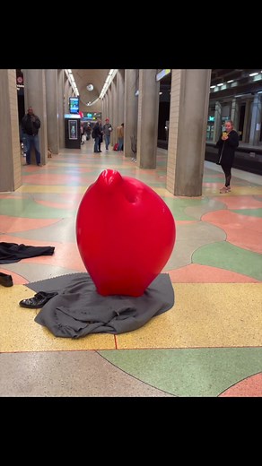 91K views · 1K reactions | weird ? #balloon #prank #fun | Julien Magic | Facebook