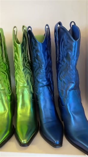 You need to checkout this vintage store in NYC | must see vintage shop in New York City