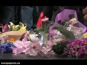 Elisabeth Taylor llega tarde a su entierro