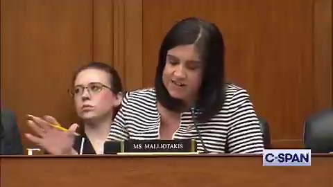 🔥 前疾控中心主任Robert Redfield宣誓证实：新冠病毒起源于中国武汉的一个实验室。终于得到证实‼️‼️