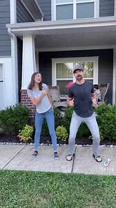 Taking a break from posting about my new single “For Me” to post about the OG dance to “Paying For It”. Featuring Walker Hayes and his daughter. orcd.co/payingforit | Levi Hummon