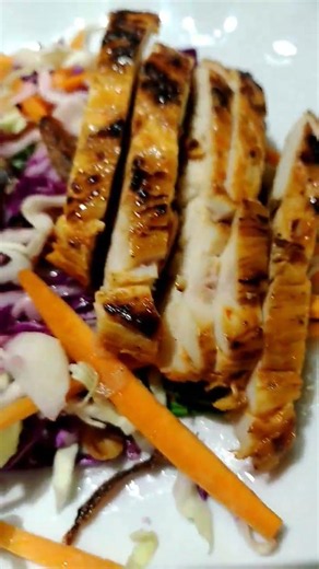 Salad with Grilled Chicken