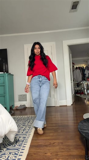 Compliments from the moms and the teenagers on these jeans. 🔥 5’2”. 135. Size 26.