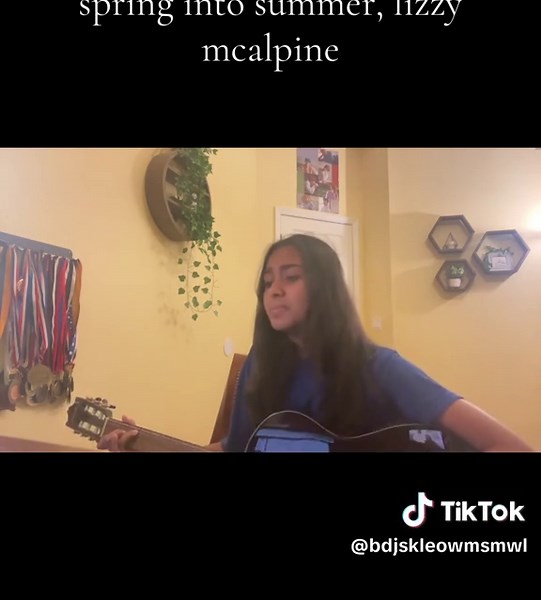 Spring into Summer: Lizzy McAlpine Guitar Song Cover