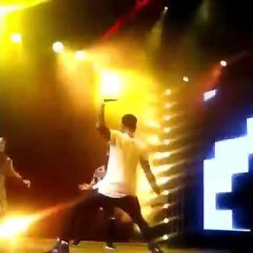 Chris Brown & Woody McClain YankThatBih Dance!