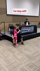 For Amy Jo!!! It’s Morphin Time, pterodactyl!! #pinkranger #redranger #mightymorphinpowerrangers @atothedoublej | Austin St. John