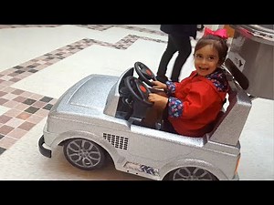 Power Wheels Ride on Cars for Kids / Emily driving on Car