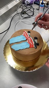 A for effort💚🛹 #cakedecorating #birthdaycake #skateboard #skateboardshoes #cakedecorator | Savsgotcake