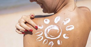 L'astuce géniale pour se mettre de la crème solaire dans le dos