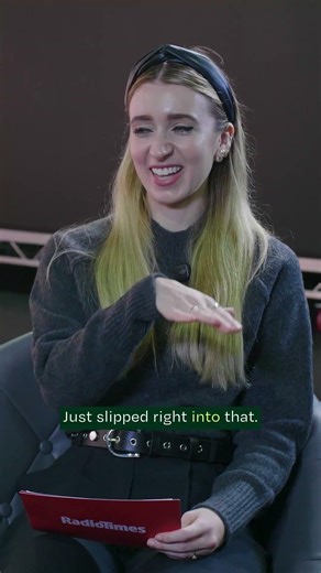 Doug Cockle pretends to be Geralt around the house!