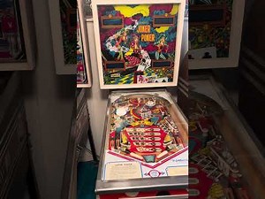 Rockola CD Jukebox plays 2500 songs (part 1)