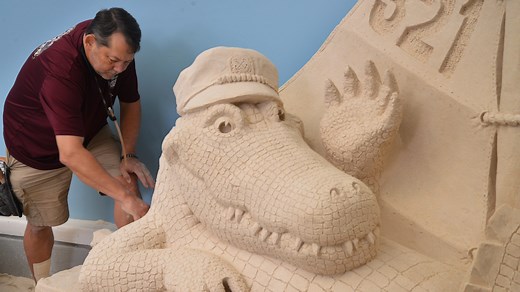 'Sandsational' Florida-centric sand sculptures created to greet Melbourne airport passengers