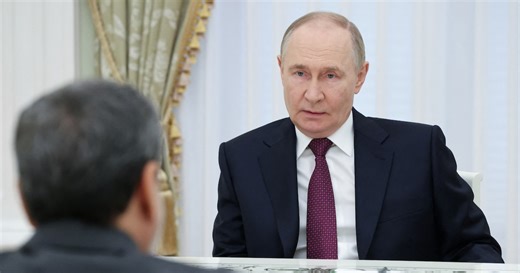 John Sipher, ex-agent clandestin de la CIA : "L'Europe et les Etats-Unis surestiment la Russie"