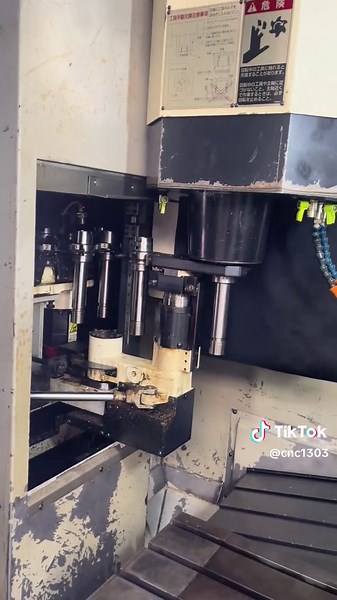 Fix Lỗi Thay Dao Tự Động Máy Phay CNC Makino V33 Pro3
