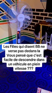 Les filles qui disent «BB ne verse pas dedans» — descendre d’un véhicule en pleine vitesse