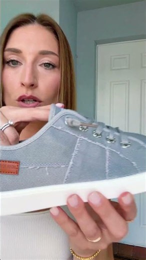 These Amazon Sneakers Go With EVERYTHING!