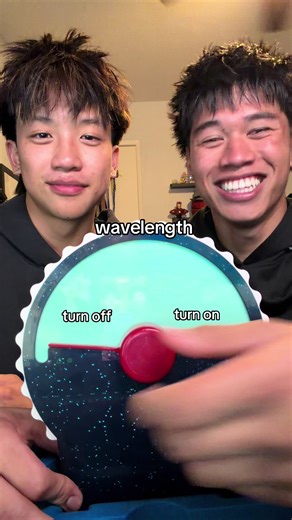 is looking like her brother crazy?? 😭🙏💔 | wavelength game