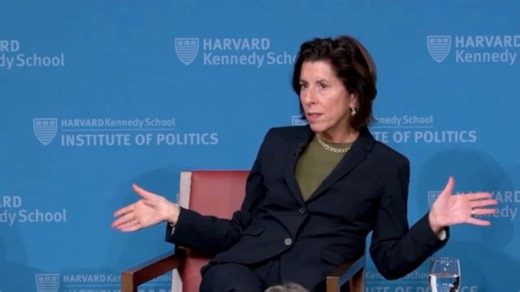 Former U.S. commerce secretary praises China's workforce strategy