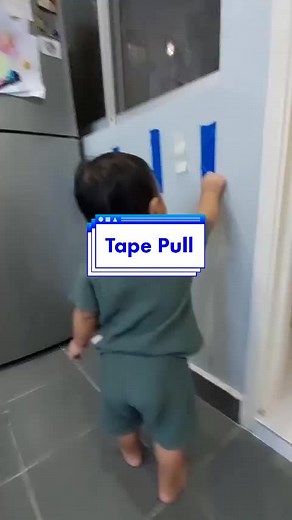 Motor Skill Activity: Tape Pull ✅️ Helps your toddler work on : - Hand eye coordination - Fine motor skills - Vacabulary - Planning and decision making - Problem solving semoga bermanfaat 😘 #QashSensoryPlay #QashAktiviti #QashMotorSkills ✅️