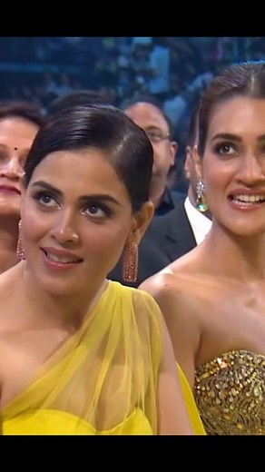 773K views · 10K reactions | Duniya Mein Hasina Aur Bhi #hbentertainment97 #viralreels #bolywoodmusic #music #song #actor #indianidol | HB Entertainment 97 | Facebook