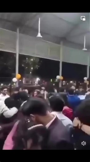 347K views · 1.3K reactions | BRAC University #TARC Gala Night programme....﫣﫣﫣 Splitsvilla Lite 朗奈朗奈 | Meme club DCC | Facebook